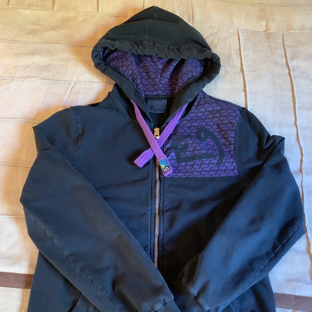E9 Hoody